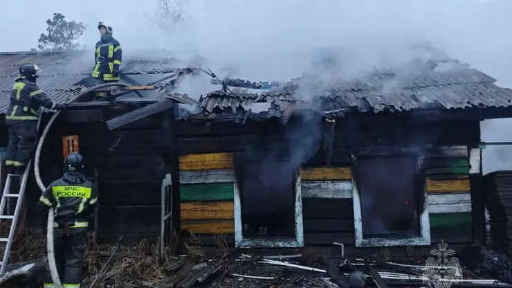 За сутки в Красноярском крае потушили 12 пожаров