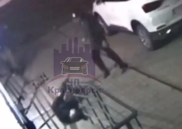 Задержан мужчина, который убил человека у алкомаркета в Сосновоборске. Показываем его фото