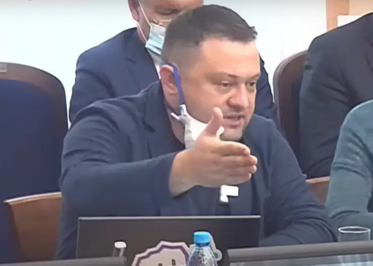 Новосибирские депутаты просят возбудить дело на общественного деятеля 