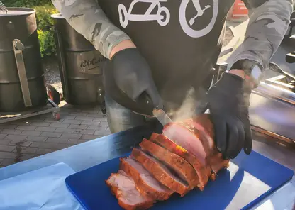 Вкус Сибири с дымком: как «Сибагро» покорила гостей всероссийской ярмарки в Красноярске