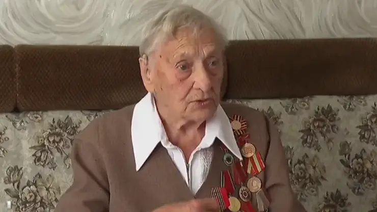 В Красноярском крае 100-летняя участница войны потеряла квартиру из-за обмана лжесоцработника