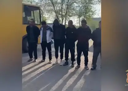 Более двадцати мигрантов в Хакасии задержали полицейские при поддержке СОБР