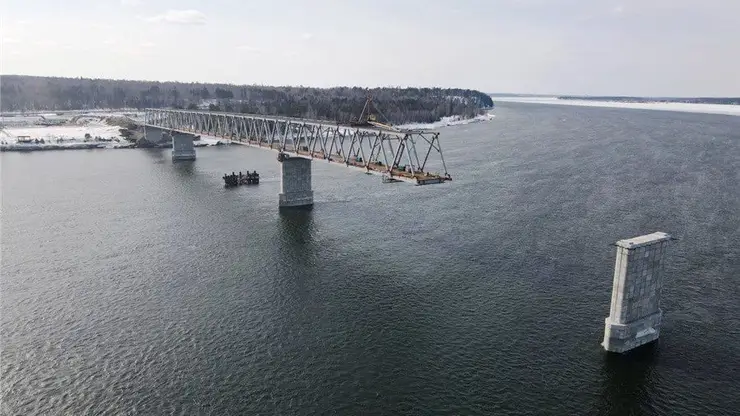 В Красноярском крае смонтировали еще два пролета Высокогорского моста
