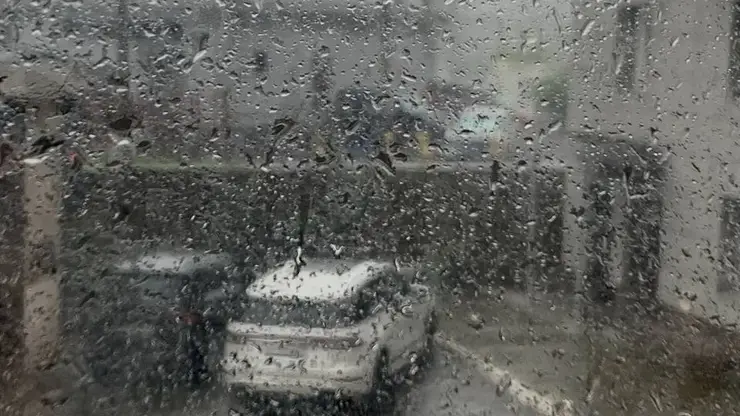 Красноярск накрыл ливень и сильный ветер