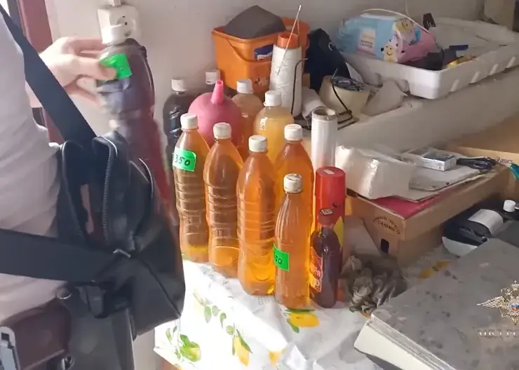 Смертельная чача из Сочи, убившая 8 человек, может «доехать» до Красноярска