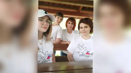 «Нашим воинам нужно знать, что у них твердый и надежный тыл». Как  красноярка, у которой мобилизовали мужа, стала помогать участникам СВО и их родным