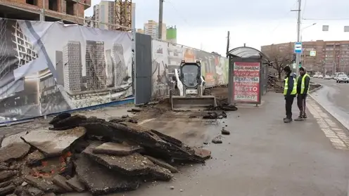 Бордюры на Северном шоссе, Октябрьской и Копылова демонтируют в Красноярске