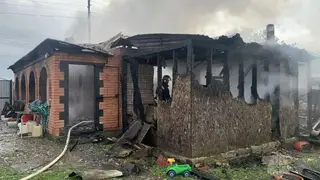 132 пожара за неделю: в Красноярском крае горят дома и дачи — есть жертвы