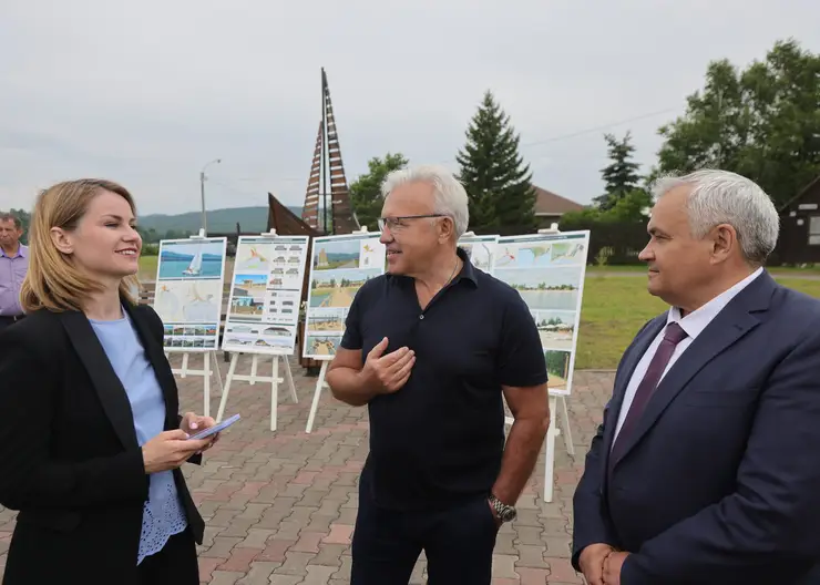 Глава Красноярского края Александр Усс оценил благоустройство в селе Парная