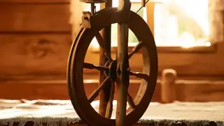 В Красноярске продают старинную прялку за 250 тысяч рублей