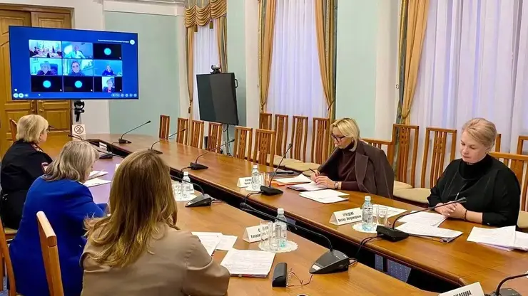 Снижение числа детей-сирот отмечают в Омской области