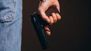 В Кемерове мужчину застрелили во время конфликта в заведении