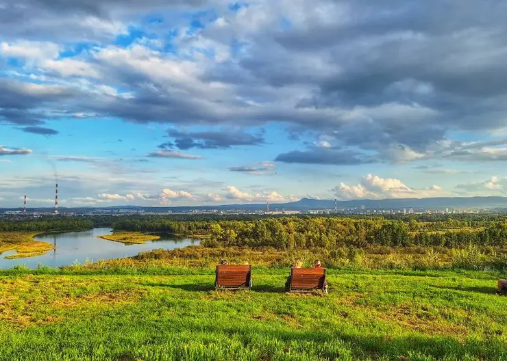Тепло еще держится. Красноярцев ждет солнечная последняя суббота лета