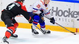 Красноярский «Сокол» снова крупно проиграл «Нефтянику» и опустился в турнирной таблице ВХЛ