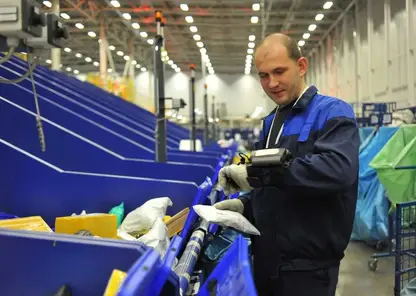 Почта Омской области обработала четверть миллиона поздравлений за праздники