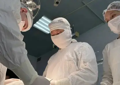 Забайкальские врачи спасли жизнь пациенту со сквозным отверстием в желудке во время вахты здоровья
