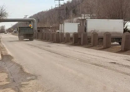 Дорога на Парашютной в Красноярске пришла в негодность спустя два года после ремонта