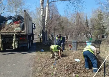 Как красноярские кладбища подготавливают к Родительскому дню