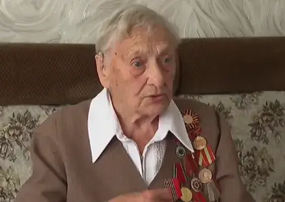 В Красноярском крае 100-летняя участница войны потеряла квартиру из-за обмана лжесоцработника