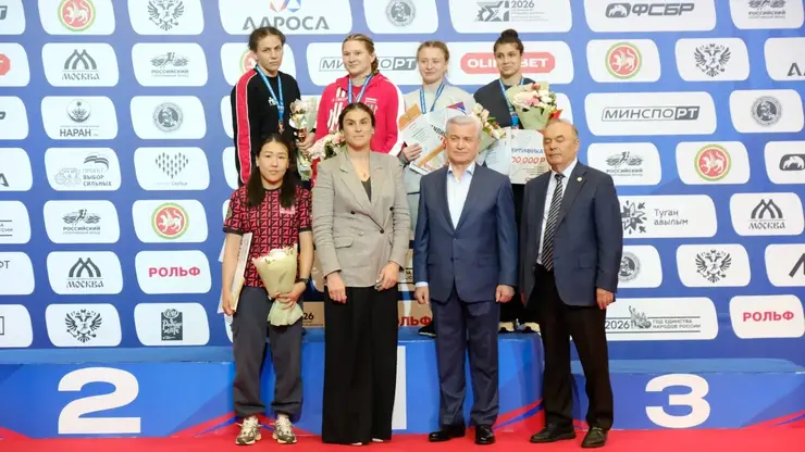 Красноярские спортсменки завоевали две медали чемпионата России по борьбе