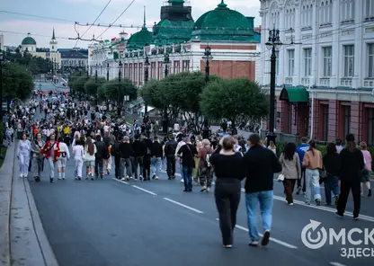 В центре Омска на неделю раньше улицу Ленина сделали пешеходной