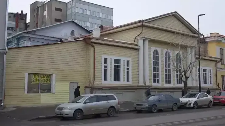 Пристройку исторического здания в центре Красноярска хотят отсудить у предпринимательницы