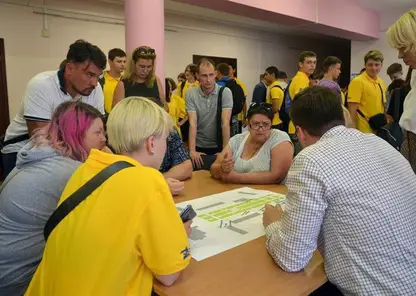 В Красноярске жители обсудили благоустройство сквера в Ленинском районе