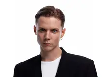 Красноярец Ваня Дмитриенко стал самым высокооплачиваемым артистом 2025 года