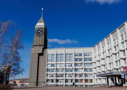 Главные городские часы Красноярска 4 ноября поздравляют горожан с Днём народного единства