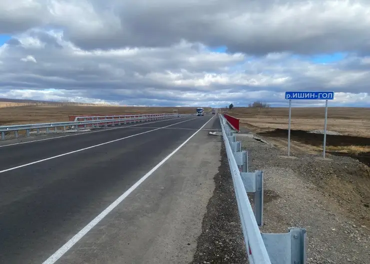 В Приангарье открыли движение по мосту через реку Ишин-Гол