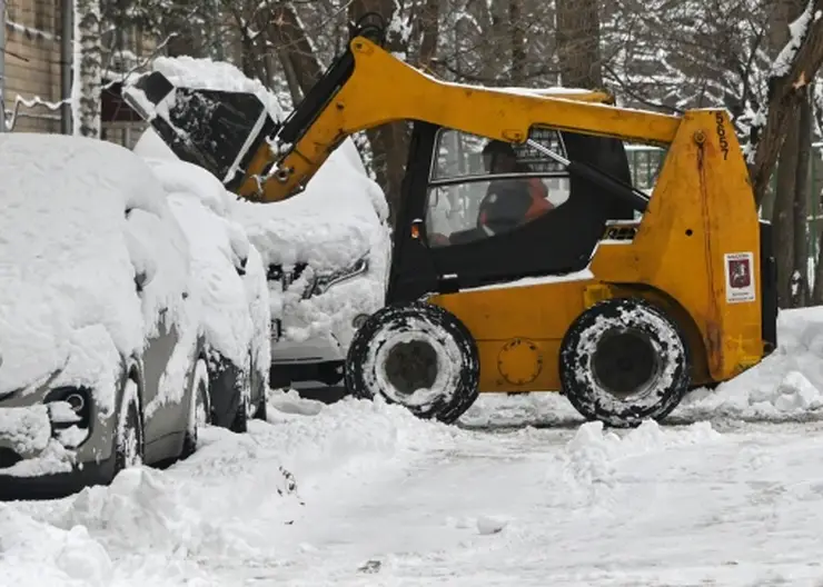 В Томске высота снежного покрова превысила месячную норму на 18 сантиметров
