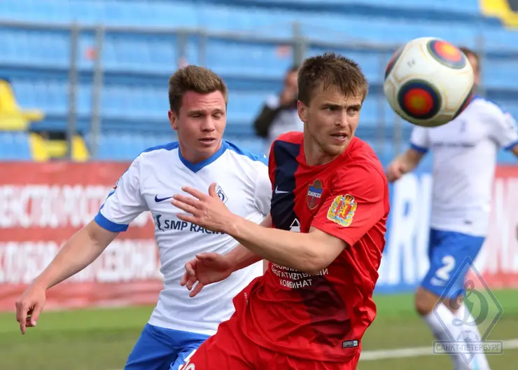 Футбольный клуб «Енисей» обязали выплатить долги по зарплате ветерану команды