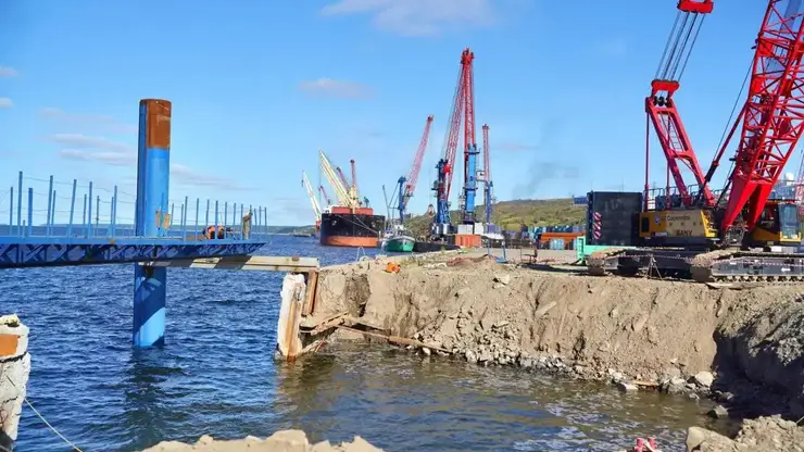 Впервые за 50 лет началась масштабная реконструкция морских причалов в Дудинке