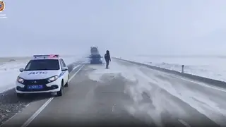 В Забайкалье из-за метели перекрыли участок федеральной трассы Чита — Забайкальск