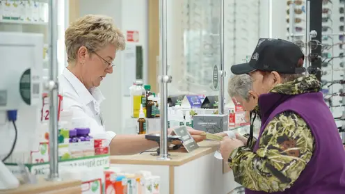 «Чем я больше всего горжусь в этом проекте, так это настойчивостью»: Госдума рассматривает законопроект о передвижных аптечных пунктах