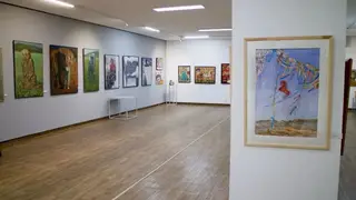 Выставка картин по проекту «Женщина в искусстве» открылась в Красноярске