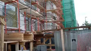 Подрядчику грозит реальный срок за падение трубы на приезжего актёра в центре Красноярска