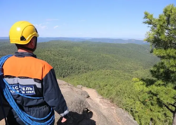 Два человека травмированы в нацпарке «Красноярские столбы»