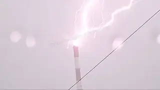 В Красноярске под утро в ТЭЦ-1 ударила молния