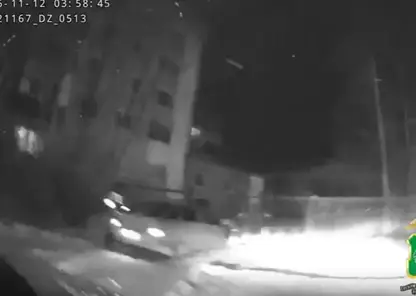 Лихач без прав протащил инспектора ДПС на двери автомобиля в Томской области