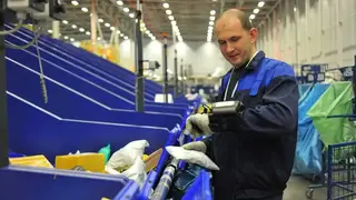 Почта Омской области обработала четверть миллиона поздравлений за праздники