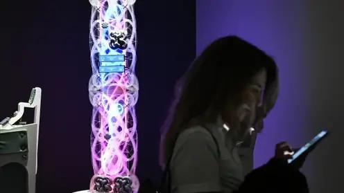 «Нейросети» и "Переговоры": названы главные слова 2025 года