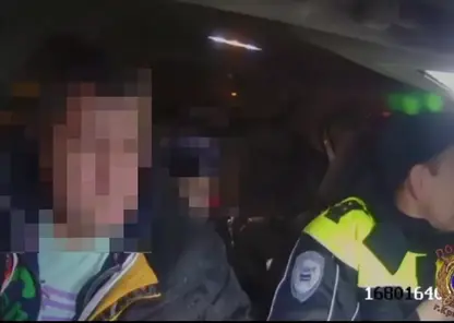 В Красноярске пьяный водитель попался с маленьким сыном в машине