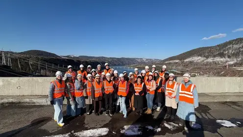 Тотальный диктант в шестой раз прошел на Красноярской ГЭС