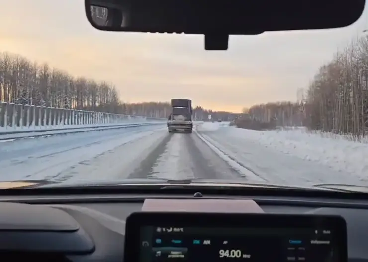 «Снежно-ледяной ад»: экс-мэр Красноярска раскритиковал федеральную трассу в крае