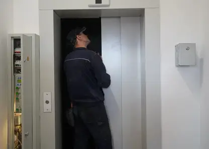 Депутаты застряли в лифте виадука на ул. Семафорной в Красноярске