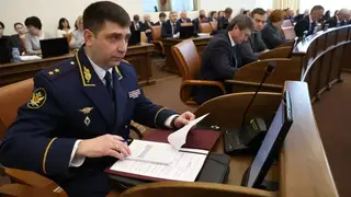 Доклад о социализации осужденных в Красноярском крае представили депутатам Законодательного собрания