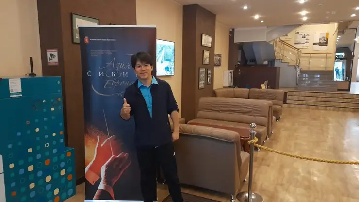 Первые звёзды фестиваля «Азия-Сибирь-Европа» из Китая прибыли в Красноярск