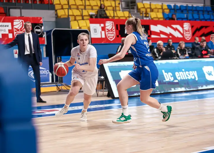 В Красноярске баскетболистки «Енисея» обыграли «Динамо» в заключительном матче этого года