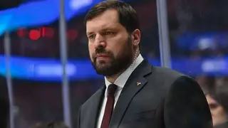 Тренер ХК «Авангард» Александр Свитов пропустит ближайшие матчи из-за травмы